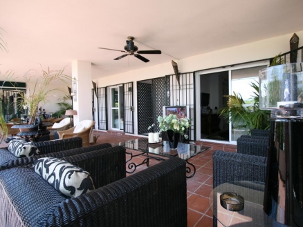 Marbella property: Apartment with 2 bedroom in Marbella 216027