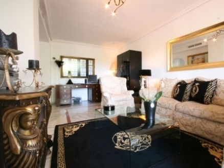 Marbella property: Apartment with 2 bedroom in Marbella, Spain 216027