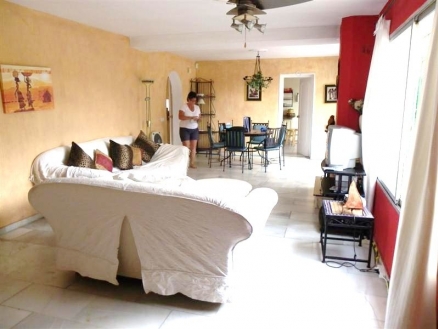 Nueva Andalucia property: Malaga property | 4 bedroom Villa 216031