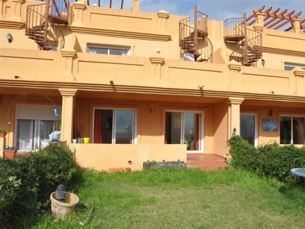Estepona property: Townhome with 3 bedroom in Estepona 216034
