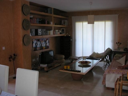Estepona property: Apartment for sale in Estepona, Malaga 216035