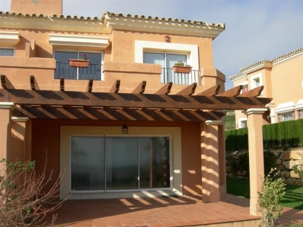 Townhome with 3 bedroom in town 216043