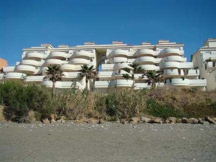 Estepona property: Apartment with 3 bedroom in Estepona 216050