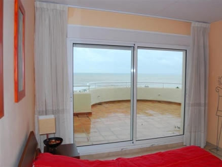 Estepona property: Apartment with 3 bedroom in Estepona, Spain 216050