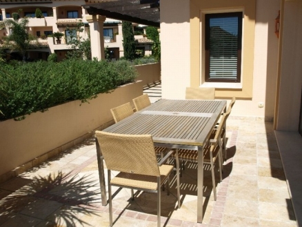 Nueva Andalucia property: Malaga Apartment 216074