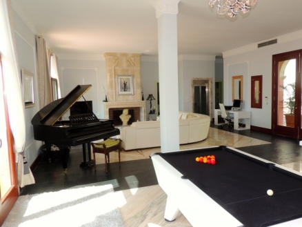 Benahavis property: Villa in Malaga for sale 216110