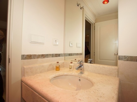 Apartment with 2 bedroom in town 216117