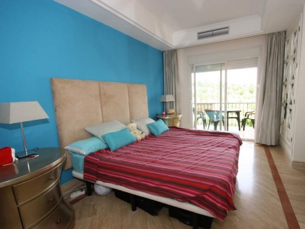 Malaga property | 3 bedroom Apartment 216131