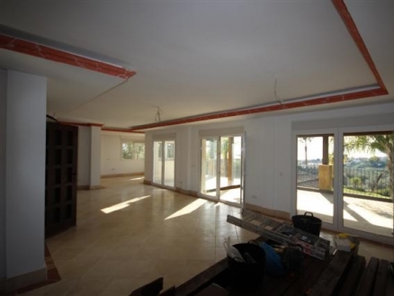 Estepona property: Malaga property | 4 bedroom Villa 216189