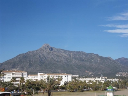 Puerto Banus property: Apartment for sale in Puerto Banus, Spain 216191
