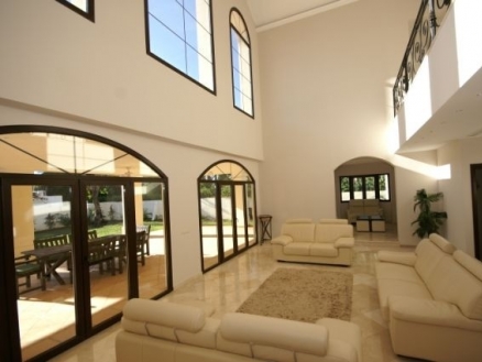 San Pedro de Alcantara property: Villa with 6 bedroom in San Pedro de Alcantara 216193