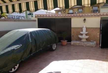 Alhaurin De La Torre property: Townhome with 5 bedroom in Alhaurin De La Torre 216221