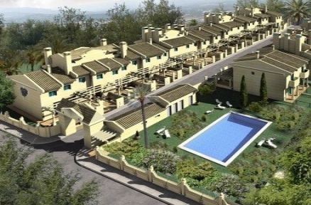 Alhaurin De La Torre property: Townhome for sale in Alhaurin De La Torre 216223