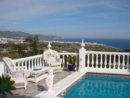 Villa with 7 bedroom in town 216244