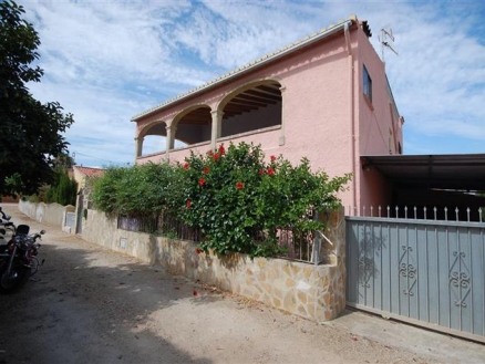 Villa for sale in town 216262