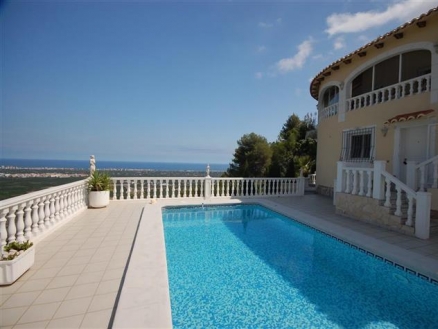 Villa for sale in town 216275