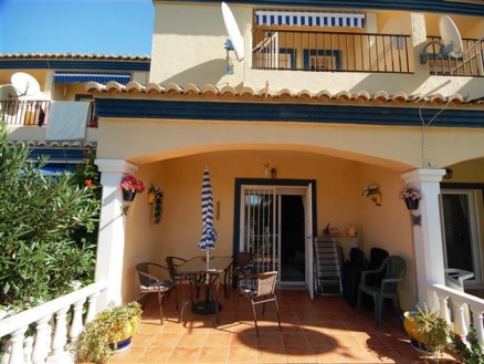 Villa with 3 bedroom in town 216277