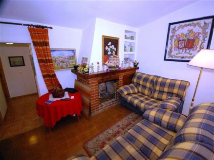 Villa for sale in town, Spain 216285