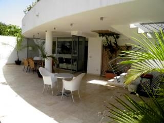 Villa with 6 bedroom in town 216296