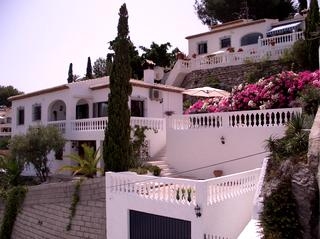 Villa for sale in town 216333