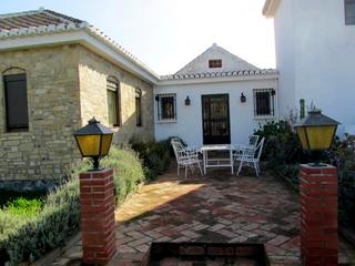 Villa for sale in town, Spain 216401