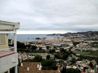 Apartment for sale in town 216418