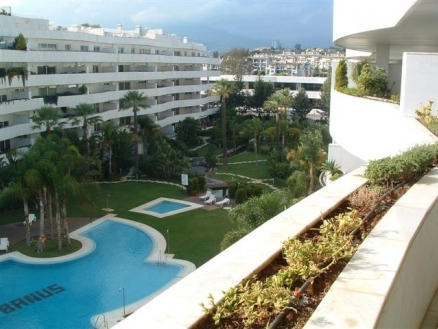 Puerto Banus property: Apartment for sale in Puerto Banus 216480