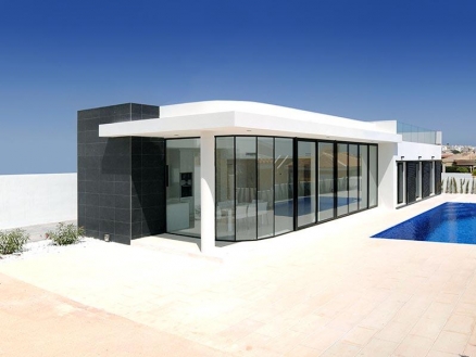 Villa for sale in town 216490