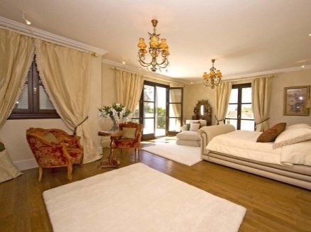 Villa with 7 bedroom in town 216542