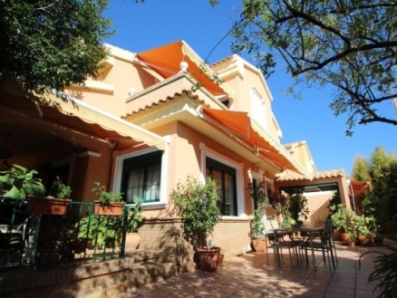 Villa for sale in town 216564
