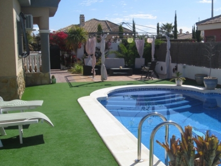 Villa with 3 bedroom in town 216580