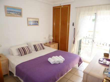 2 bedroom Townhome 216617