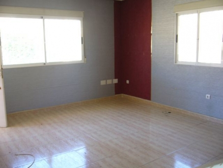 Townhome with 3 bedroom in town 216633