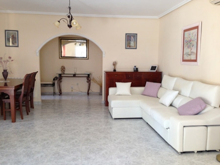 Villa with 3 bedroom in town 216644