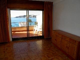 Apartment with 2 bedroom in town 216659