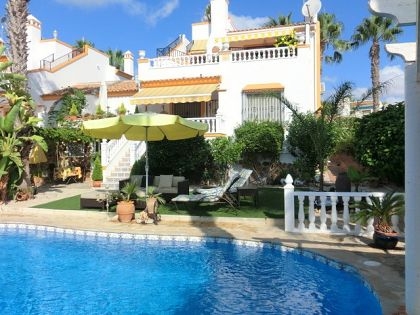 Villamartin property: Villa for sale in Villamartin 217536