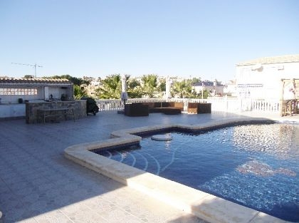 Villamartin property: Alicante Villa 217790