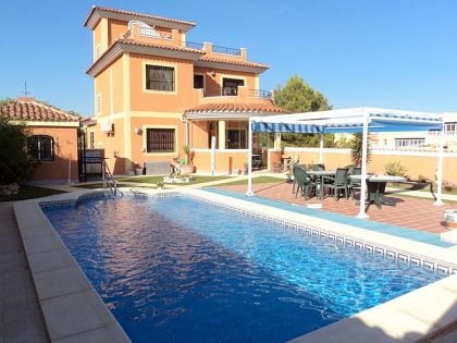 Villamartin property: Villa for sale in Villamartin 217830