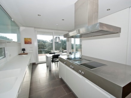 Villa with 5 bedroom in town 220375