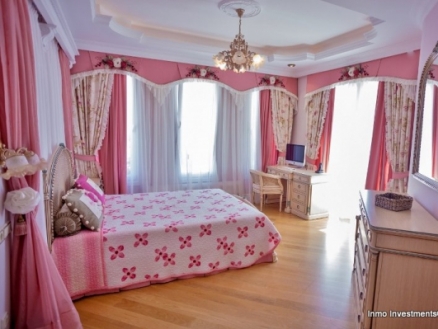 Cabo Roig property: Alicante property | 6 bedroom Villa 221352