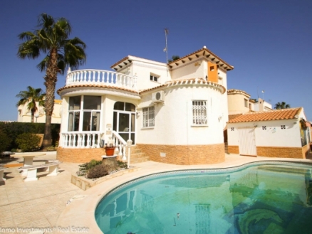 La florida property: Villa for sale in La florida 225101