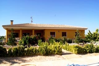 Pinoso property: Villa with 3 bedroom in Pinoso, Spain 229276