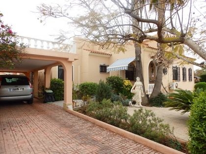 Torrevieja property: Villa for sale in Torrevieja, Spain 231030