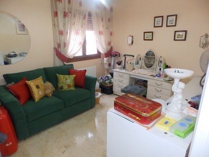 Torrevieja property: Alicante Villa 231030