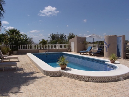 Villa for sale in town, Spain 232081