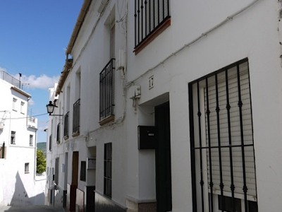 Olvera property: Townhome for sale in Olvera 236320