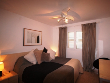 town Apartment 236748