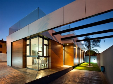 Villa for sale in town, Spain 238123