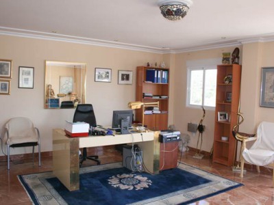 Villa with 4 bedroom in town 238535