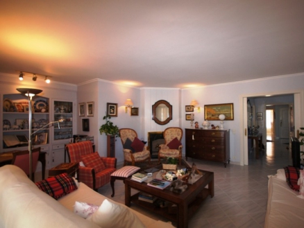 Villa for sale in town, Spain 239888